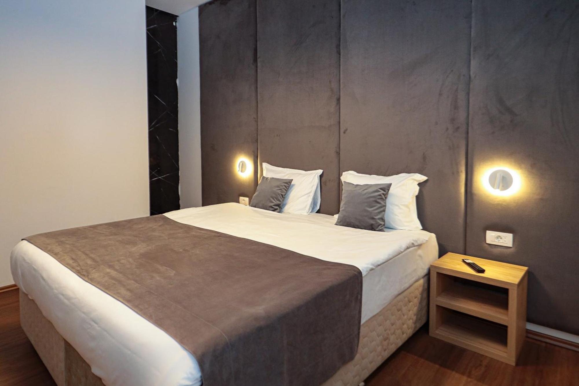 Hotel Prive Печ Экстерьер фото