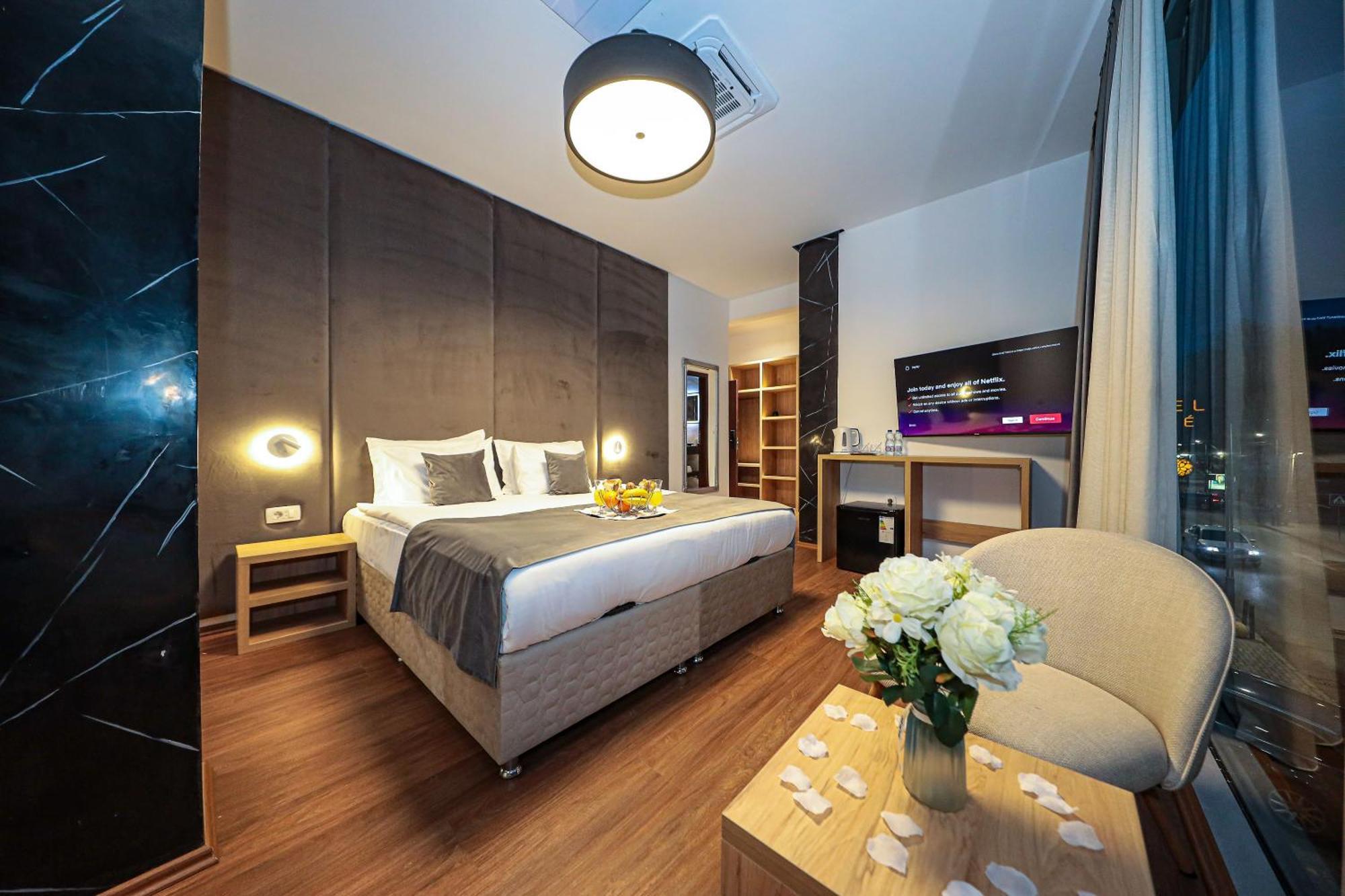Hotel Prive Печ Экстерьер фото