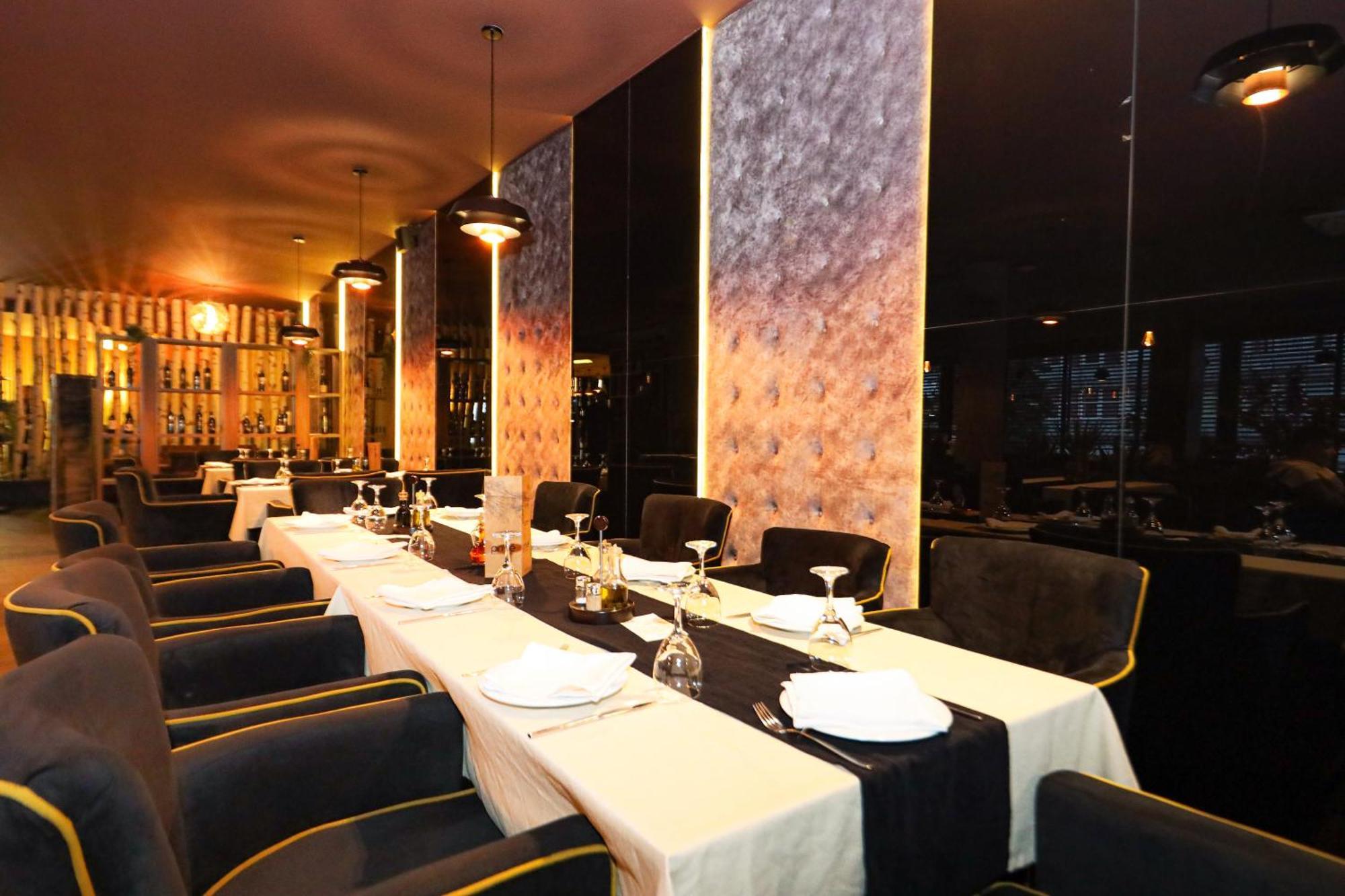 Hotel Prive Печ Экстерьер фото