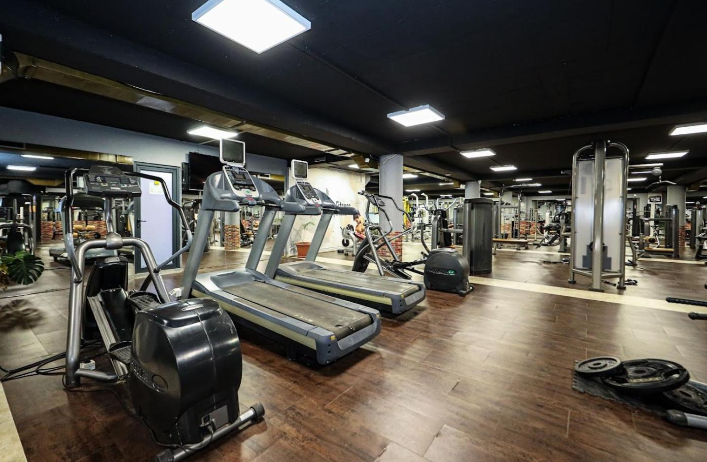 Hotel Prive Печ Экстерьер фото