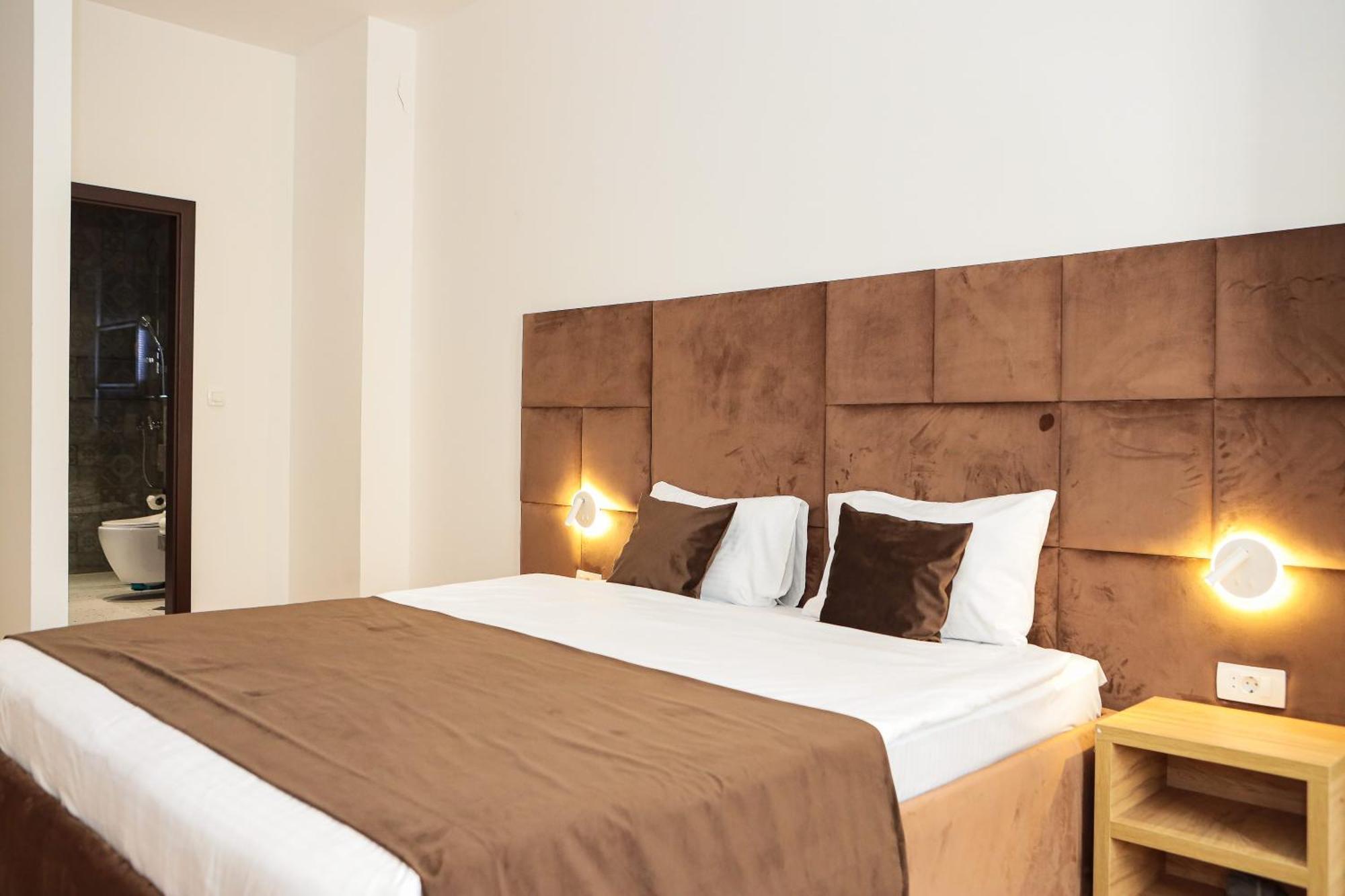 Hotel Prive Печ Экстерьер фото